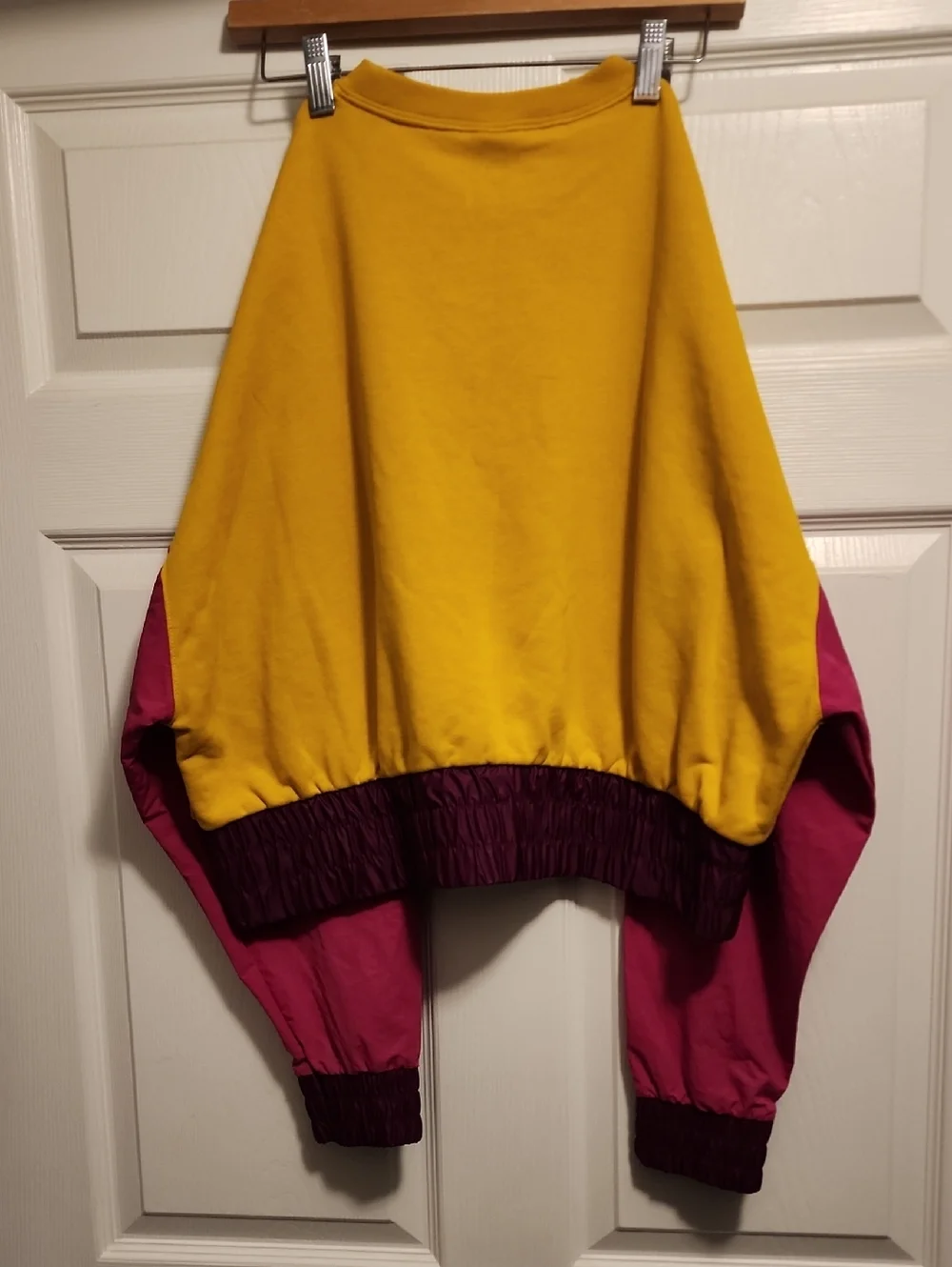 Nike Retro Yellow Pink & Sangria Colorblock Cropped Pullover Size S